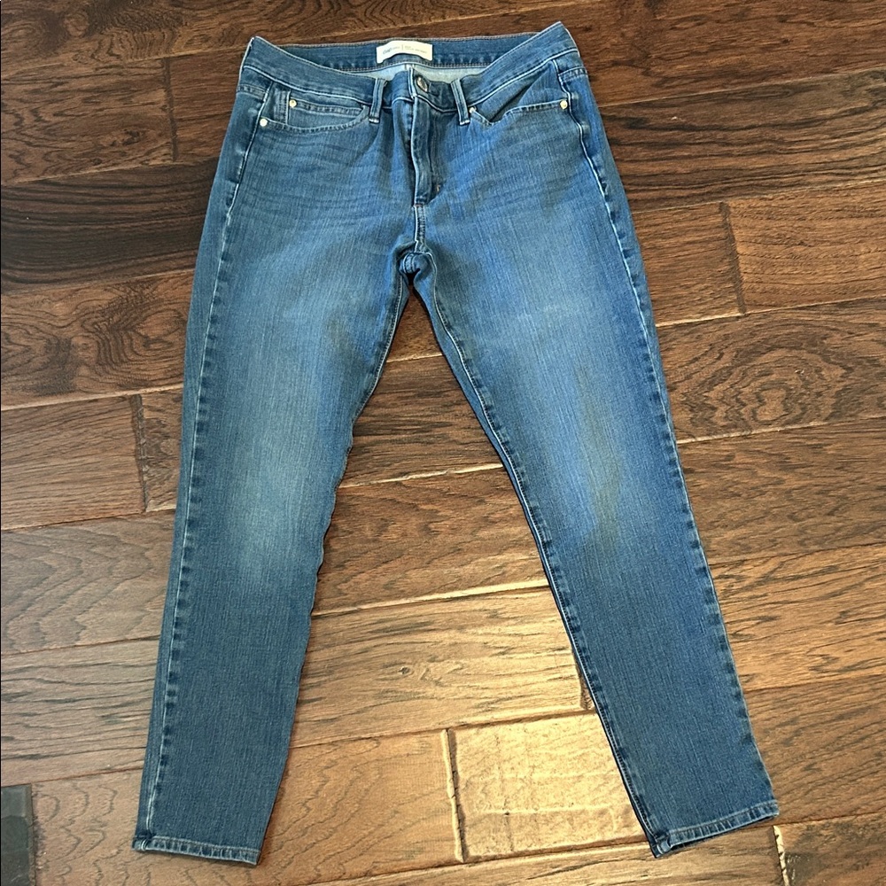 Gap True Skinny Jeans